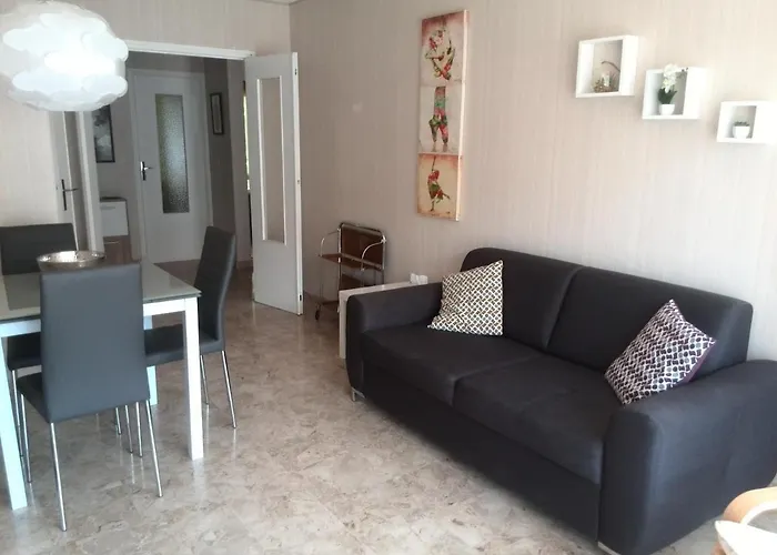 F3 Impecable Plein Soleil, Dans Les Bains Centre Village Appartamento *
